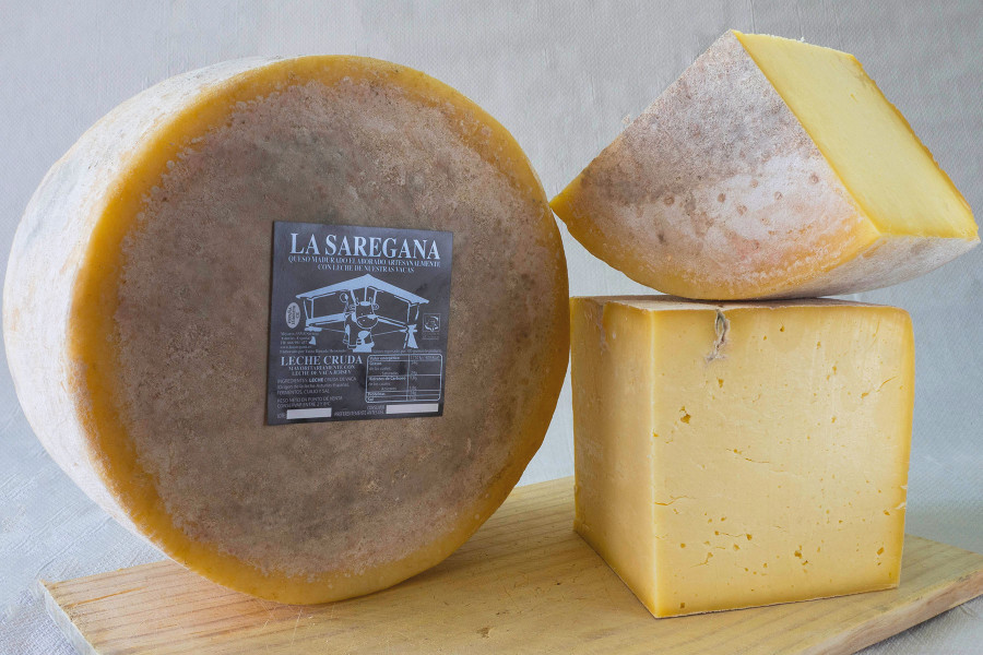Queso de vaca madurado leche cruda